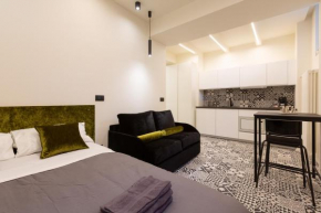 PAY60 -Crescenzago- Luxury Yellow House